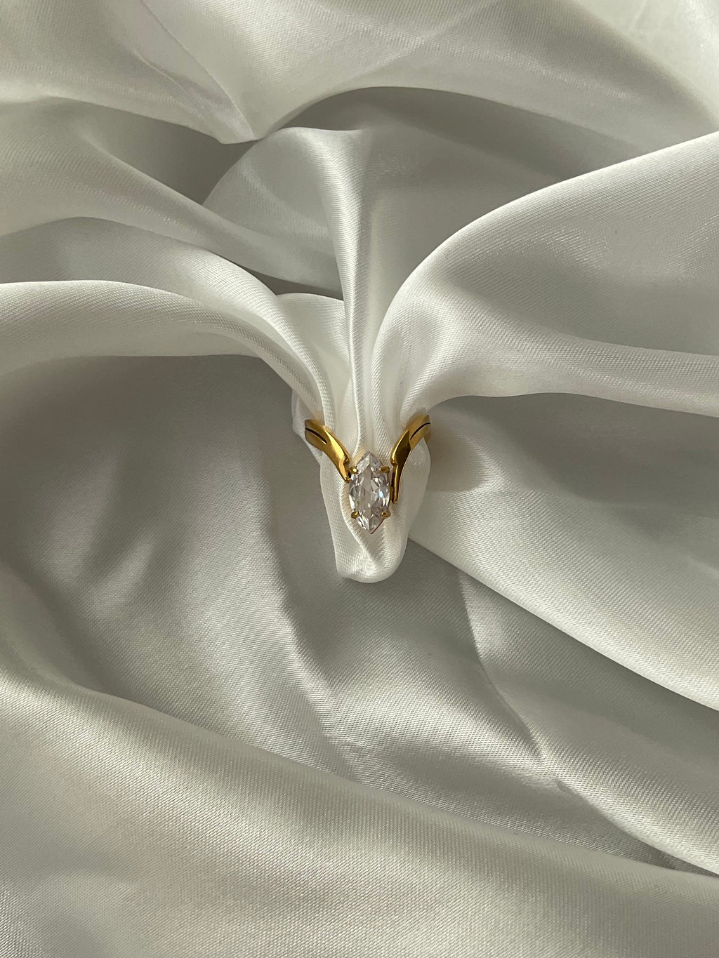 BAGUE IZULA