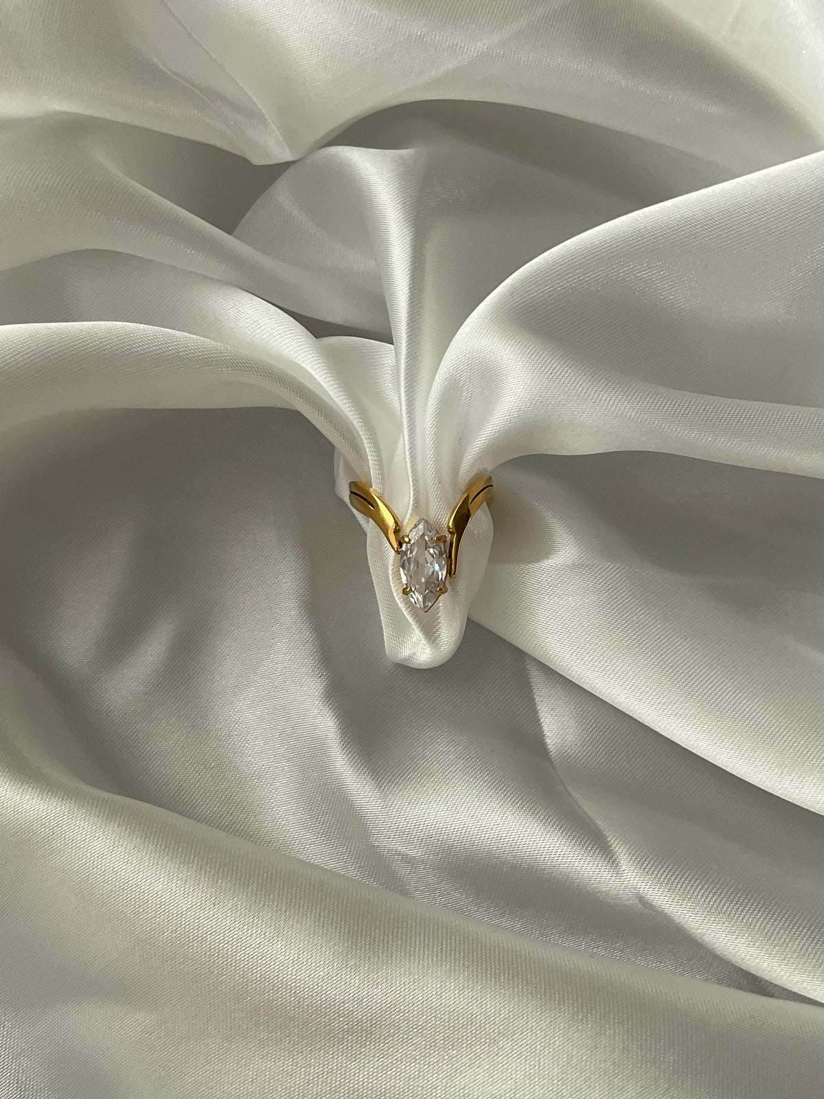 BAGUE IZULA